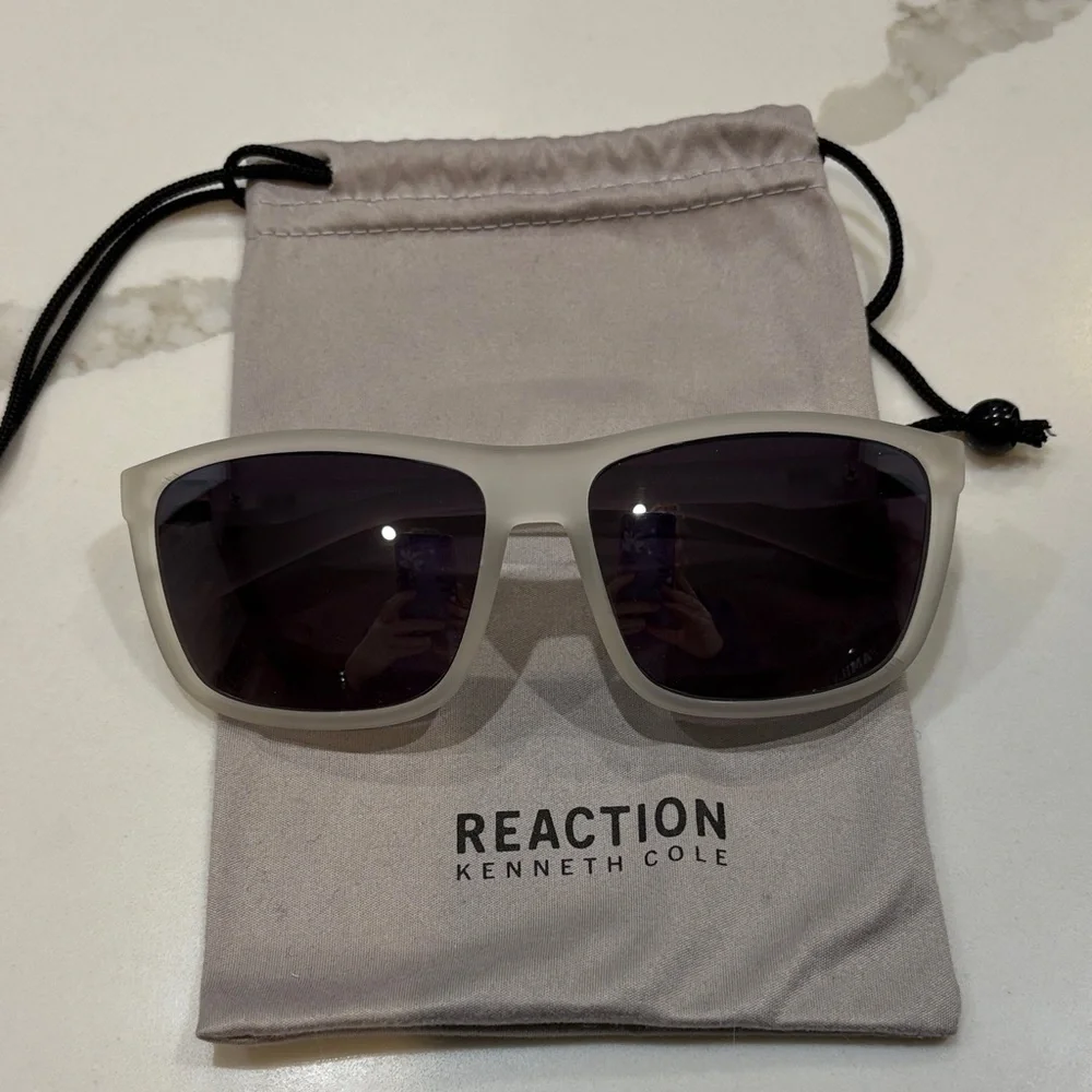 Kenneth Cole Gray Sunglasses
